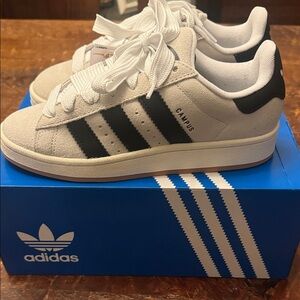 NWT Adidas Campus Shoes in Cream and Black, Size 8
